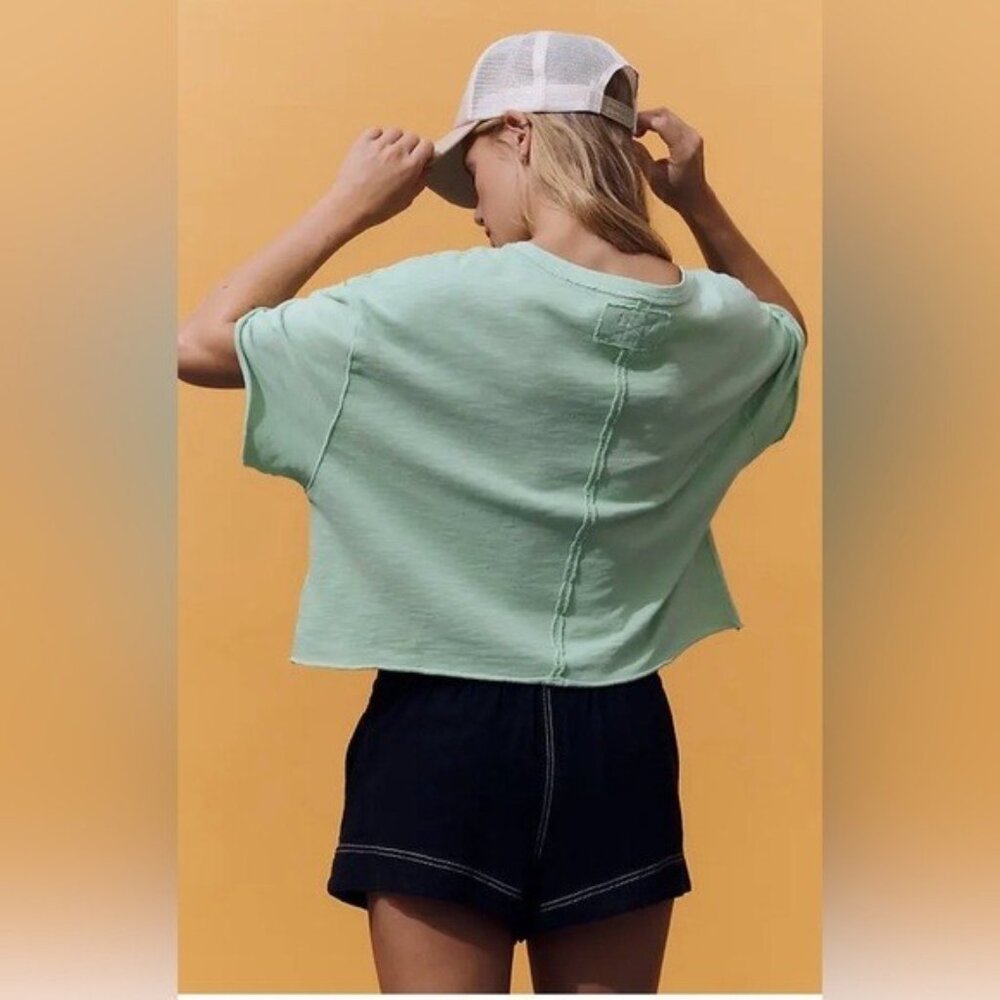NWT Size M - Pilcro 100% Cotton Boxy Crop Tee Pale Green (NWT US$48) - Picture 3 of 16